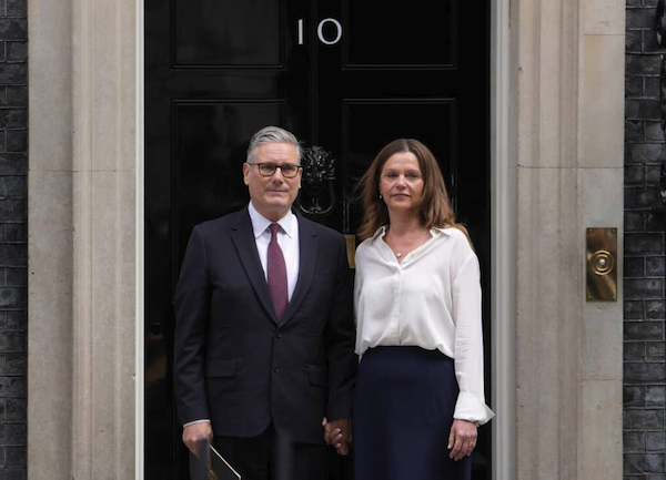 UK Prime Minister Keir Starmer appears with his wife outside of Number 10 Downing Street and announces his resignation